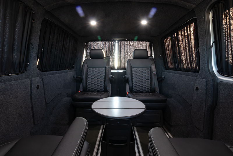 VW Transporter T5.1 140bhp SWB Highline - Table Down