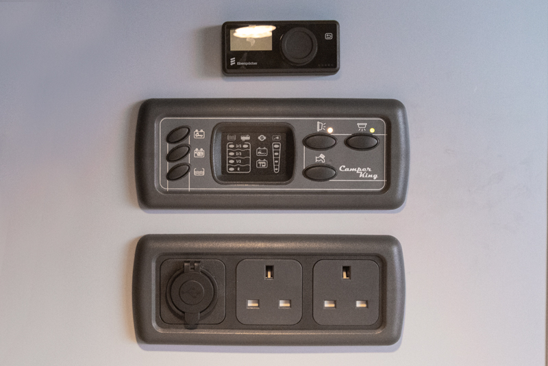 VW Transporter T6 140bhp DSG SWB Camper King - Electroncics