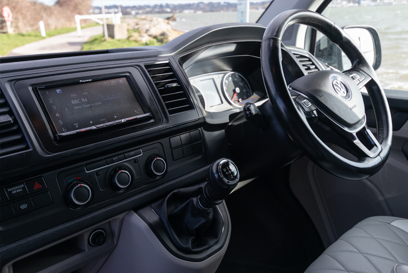 VW Transporter T6 140bhp SWB Sportline - Dashboard