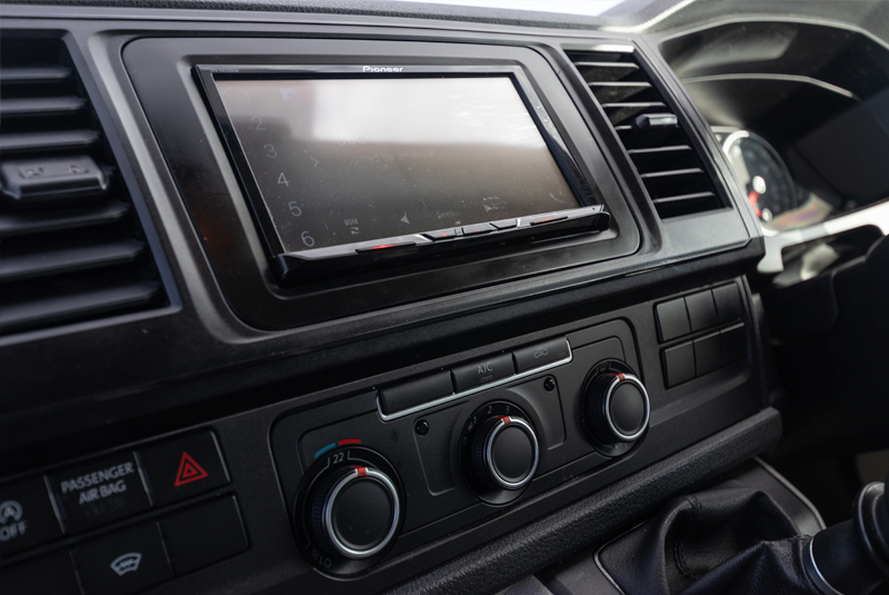 VW Transporter T6 140bhp SWB Sportline - Media Player