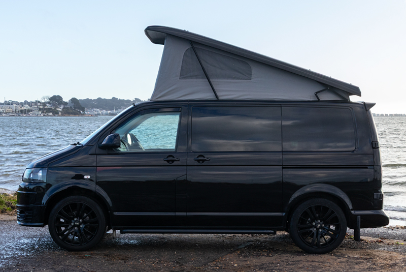 VW Transporter T5.1 130bhp SWB Sportline - Left Side Roof Up