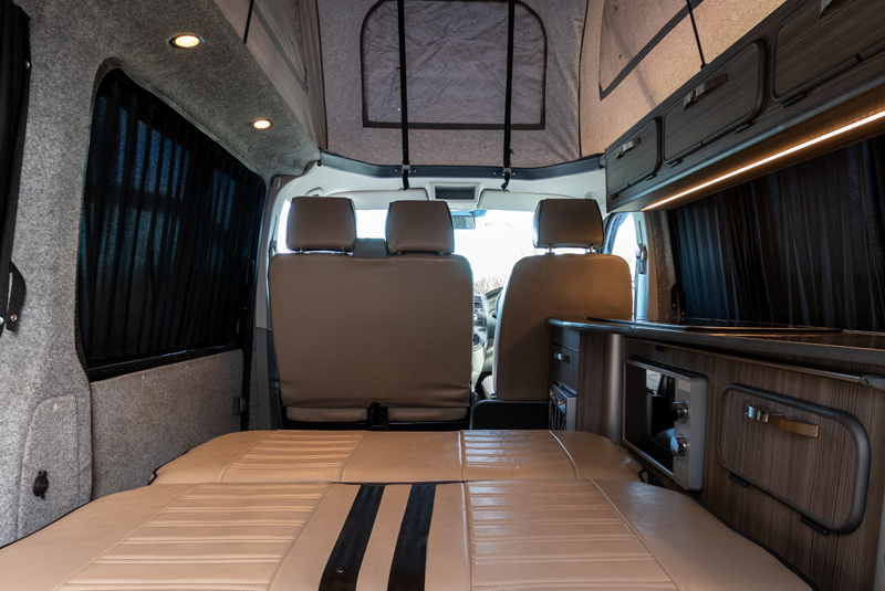 VW Transporter T5.1 130bhp SWB Sportline - Rear Looking Through