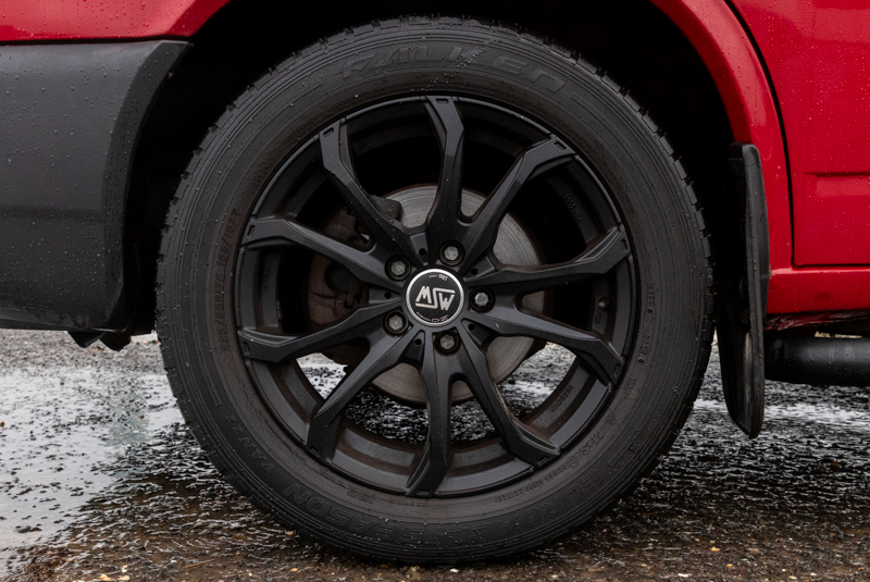 VW Transporter T4 84bhp SWB Camper - Wheel