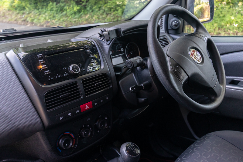 Fiat Doblo 1.6 Multi Jet Redcote camper with Tentbox - Dashboard