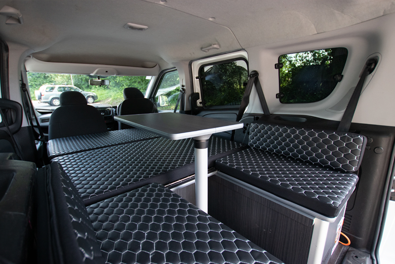 Fiat Doblo 1.6 Multi Jet Redcote camper with Tentbox - Table