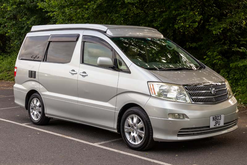 Alphard Camper - Front Right