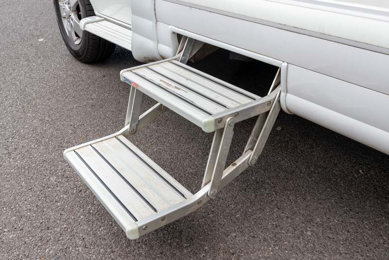 Autocruise Starlight Cab Over Sleeper - Steps