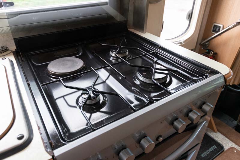 Autocruise Starlight Cab Over Sleeper - Hob