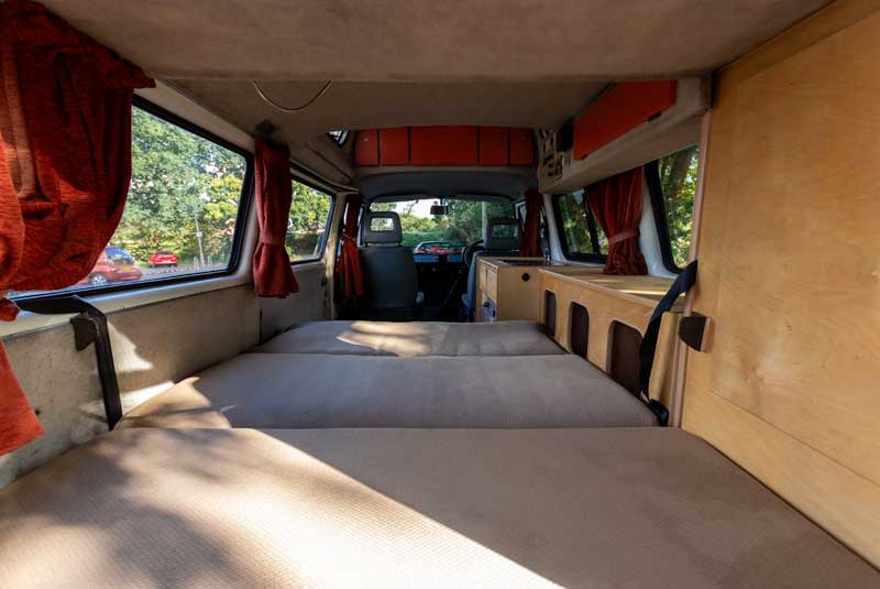 Transporter T25 85bhp Autohomes Komet Hightop Camper Van - Rear Looking Through