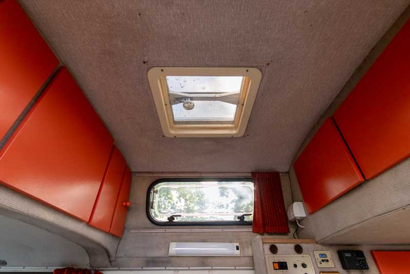 Transporter T25 85bhp Autohomes Komet Hightop Camper Van - Roof