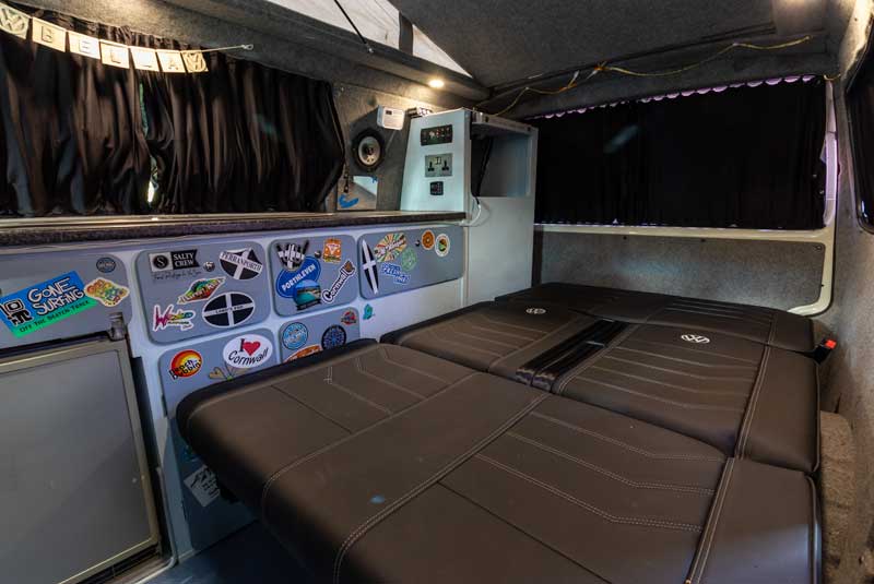 VW Transporter T4 110bhp SWB Camper Van - Bed