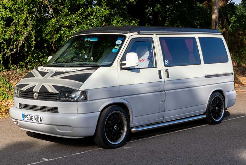 VW Transporter T4 110bhp SWB Camper Van - Front Left
