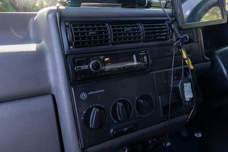 VW Transporter T4 110bhp SWB Camper Van - Media Player