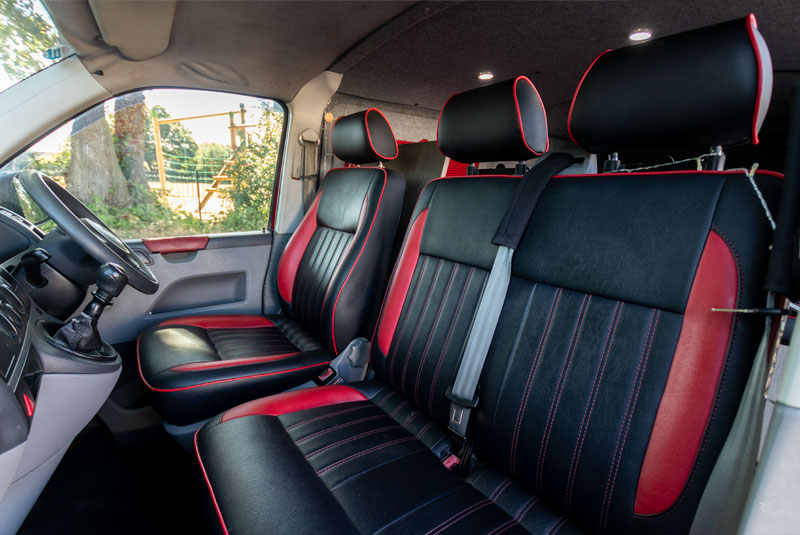VW Transporter T5 130bhp Day Van SWB Sportline - Front Seats