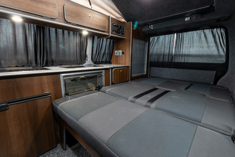 VW Transporter T6 140bhp Camper - Bed