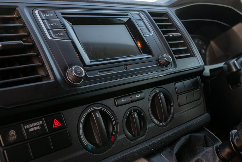 VW Transporter T6 140bhp Camper Sportline - Media Player
